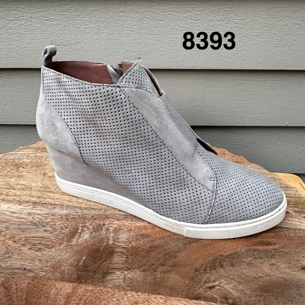 Linea Paolo Felicia Grey Suede Perforated Hidden Wedge Sneakers Mens 9M